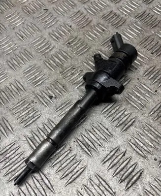 Ford Focus C-MAX Fuel injector 0445110188