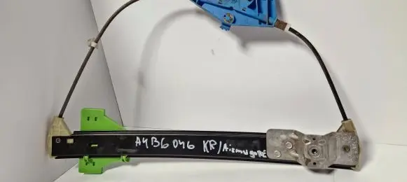 Rear door manual window regulator