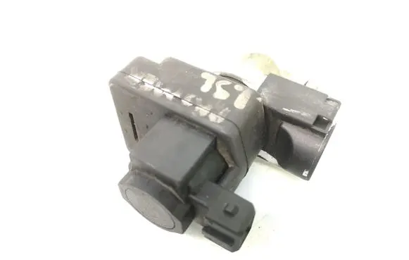 Volkswagen Golf I Turbo solenoid valve 8200270451 72190356