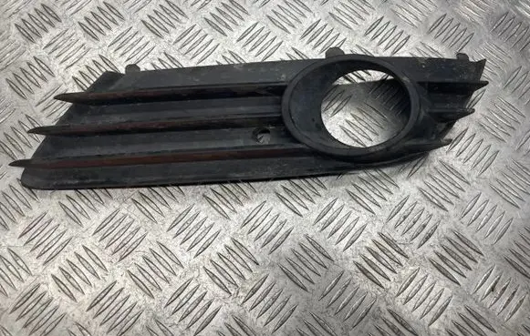Opel Astra H Front bumper lower grill 13126025 375768702