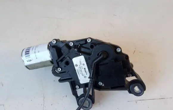 Volkswagen Fox Rear window wiper motor F006B20059 5Z6955711