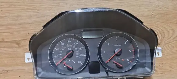 Volvo C30 Speedometer (instrument cluster) 31296234