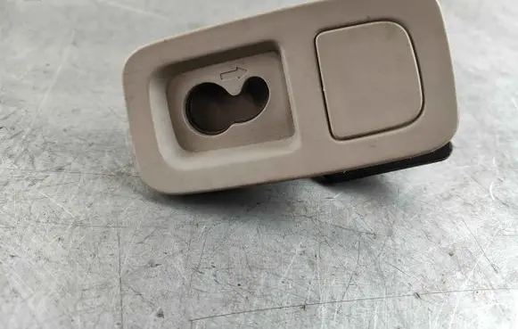 Volvo V60 Cargo luggage net fixing mount 30715567
