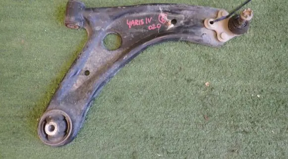 Toyota Yaris XP210 Front lower control arm/wishbone 