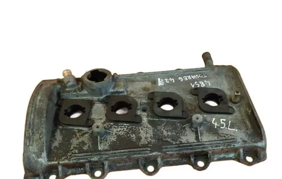 Volkswagen Touareg I Rocker cam cover 077103475N