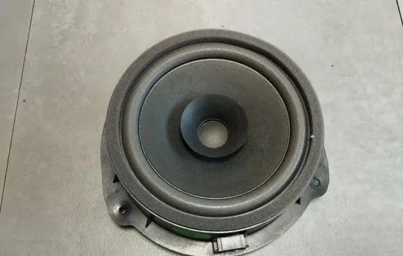 Cupra Formentor Rear door speaker 5F0035411