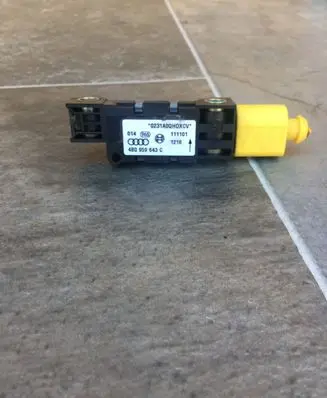 Audi A6 S6 C5 4B Airbag deployment crash/impact sensor 4B0959643C