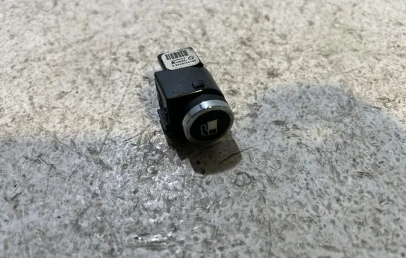 Jeep Grand Cherokee Fuel tank opening switch 68164107AA 10098100