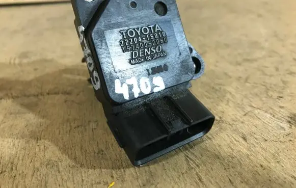 Toyota Corolla E110 Mass air flow meter 222041501 1974002060