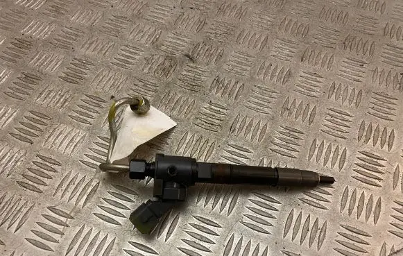 Fuel injector