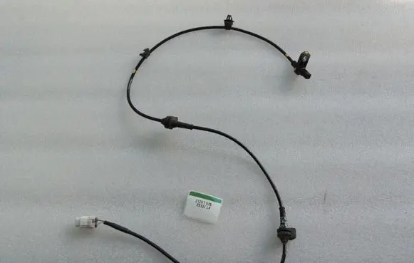 Suzuki Vitara (LY) ABS rear brake sensor 5631061M00 5631061M00000