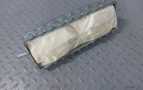 Nissan Murano Z51 Passenger airbag K851E1AM0A Y851E1AM0A K85151AM0A