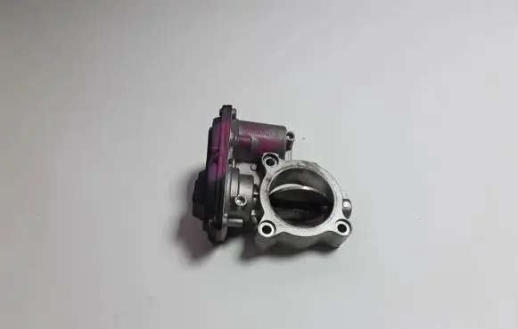 BMW X1 E84 Throttle valve 13547810752