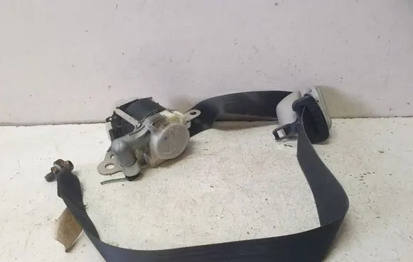 Suzuki Swift I Front seatbelt 8494063J1