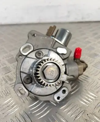Peugeot Expert Fuel injection high pressure pump 9674984480