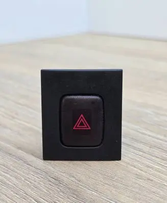 Volvo V70 Hazard light switch 30710106 09W271