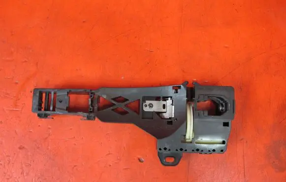 Renault Megane IV Front door exterior handle/bracket 