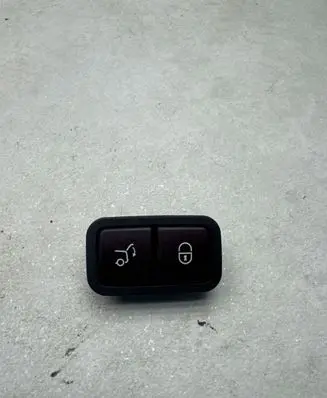 Mercedes-Benz ML W164 Tailgate/boot open switch button 2118219451 32132102