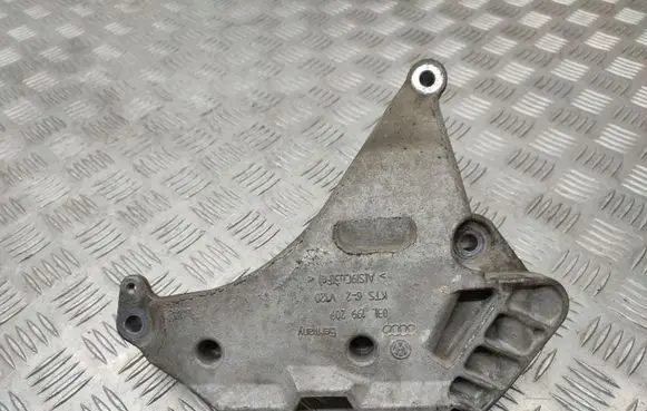 Skoda Superb B6 (3T) Engine mounting bracket 03L199207