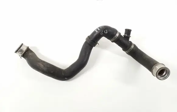 Mercedes-Benz CLC CL203 Engine coolant pipe/hose A2035011082