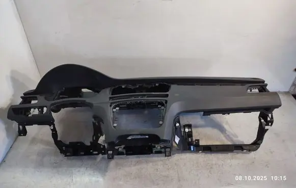 Peugeot 508 RXH Dashboard 9688550677