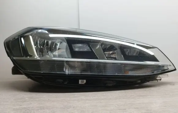 Volkswagen Golf VII Headlight/headlamp 5G1941006D 1EB2243 1EB01306602