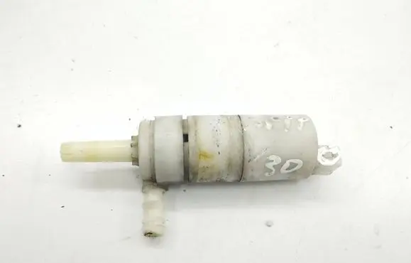KIA Sorento Headlight washer pump 