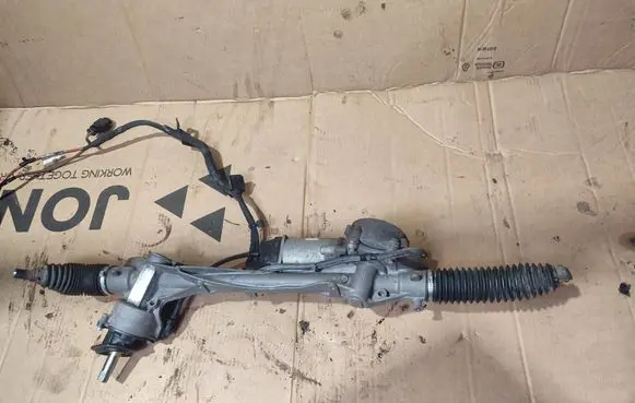 Volkswagen Golf VII Steering rack 5Q1423051AQ 5Q0909144S