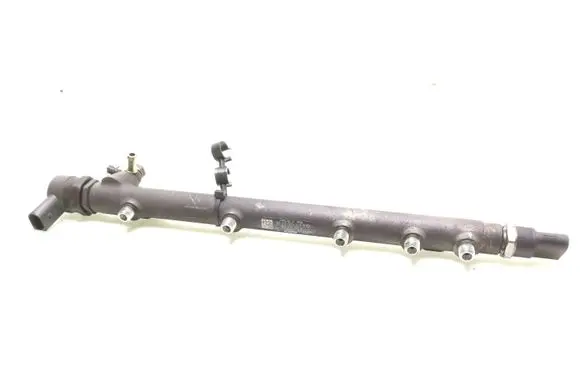Mercedes-Benz E W211 Fuel main line pipe A6110700395 0445214038 A6110780449