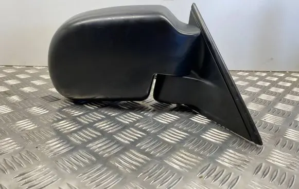 Chevrolet Blazer Front door electric wing mirror 