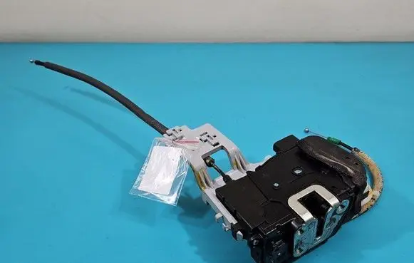 KIA Sportage Front door lock IMPRK1416334