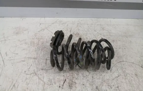 Renault Clio IV Front coil spring