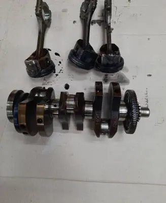 Volkswagen Polo IV 9N3 Crankshaft 