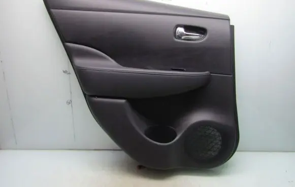 Nissan Leaf II (ZE1) Rear door card panel trim 809235SH0A