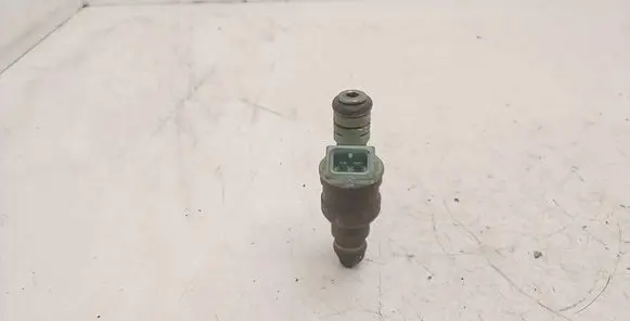 BMW 5 E39 Fuel injector 0280150415