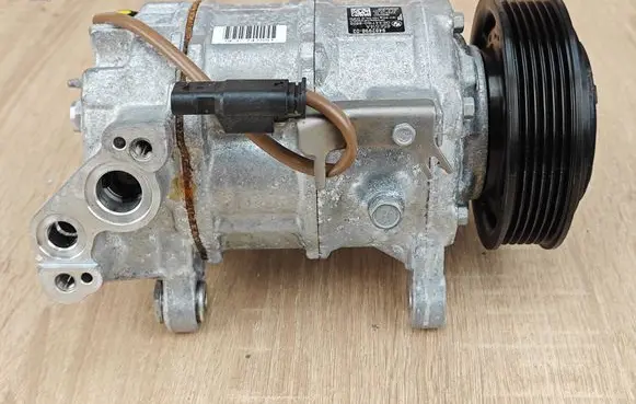 BMW 4 G22 G23 G24 G26 Air conditioning (A/C) compressor (pump) 9482996