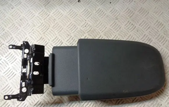Ford Grand C-MAX Armrest A12380743