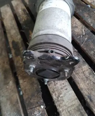 Tesla Model S Shock absorber/damper/air suspension 106746625C