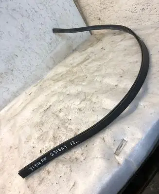 Volkswagen Tiguan Engine compartment rubber 5na823723