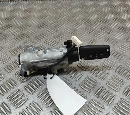 Volkswagen Golf VII Ignition lock 1K0905851 5G0959752DG