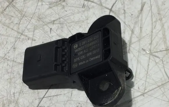 Volkswagen Transporter - Caravelle T5 Air pressure sensor BKP03C906051F 0261230235 140531T064650C