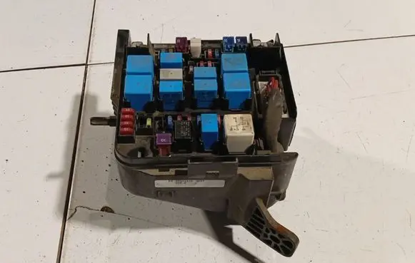 KIA Ceed Fuse box set 919510Q000