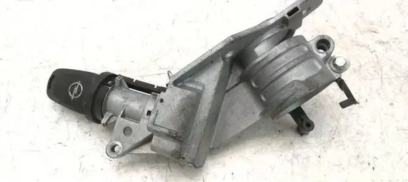 Opel Astra H Ignition lock 588772 58105068 N0501882