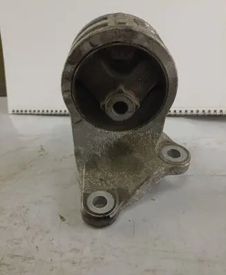 Mitsubishi Grandis Gearbox mount MN103097