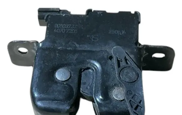 Dacia Logan II Loading door lock 905037373R 40707205