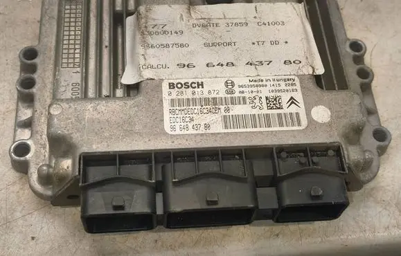 Citroen C4 II Engine control unit/module 9653958980 9664843780 0281013872