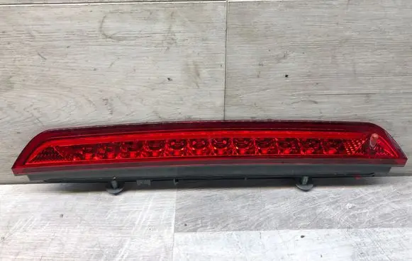 Peugeot 5008 Third/center stoplight 9686016380 9800412680 9802932180
