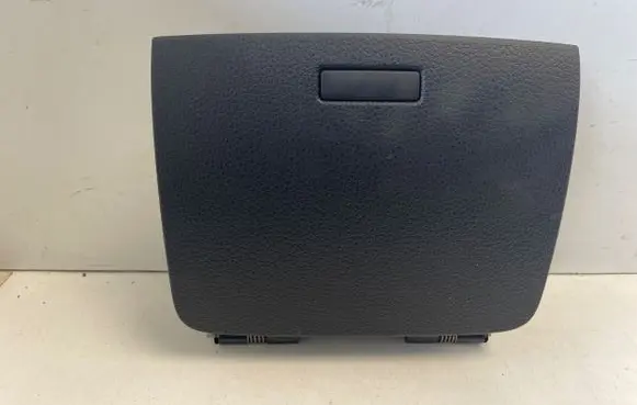 Volkswagen Touareg II Glove box 7P6857922