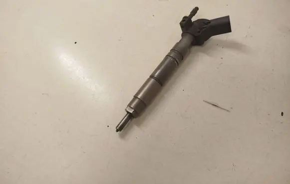Fuel injector