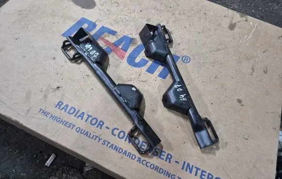 Audi A4 S4 B7 8E 8H ISOFIX Bracket 8E0813545B 8EO813546B
